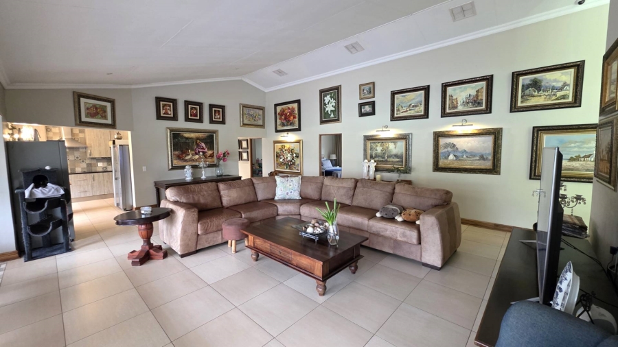 3 Bedroom Property for Sale in Caribbean Beach Club North West